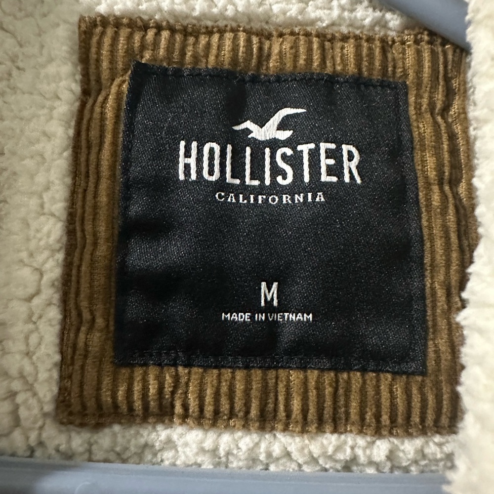 Hollister Tan Corduroy Jacket with Cream Sherpa Lining - Picture 2 of 2